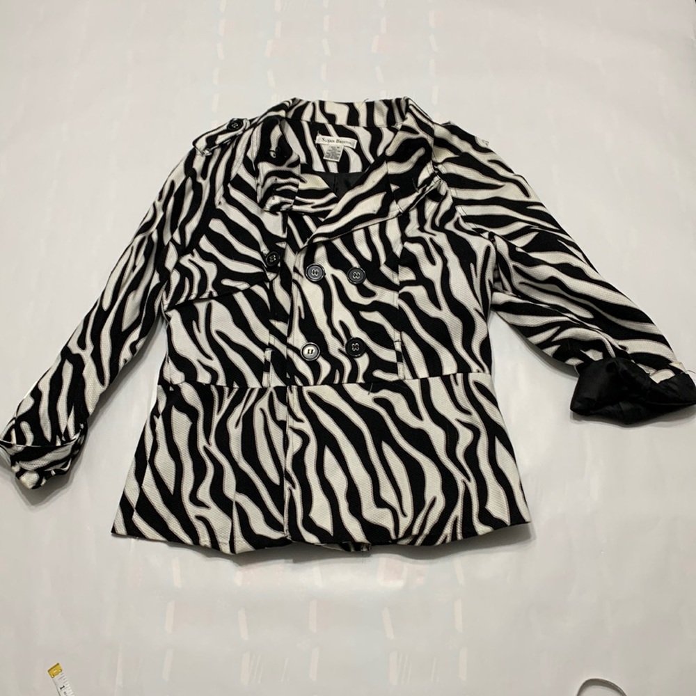 Susan Bristol blazer. Size medium - Picture 2 of 8